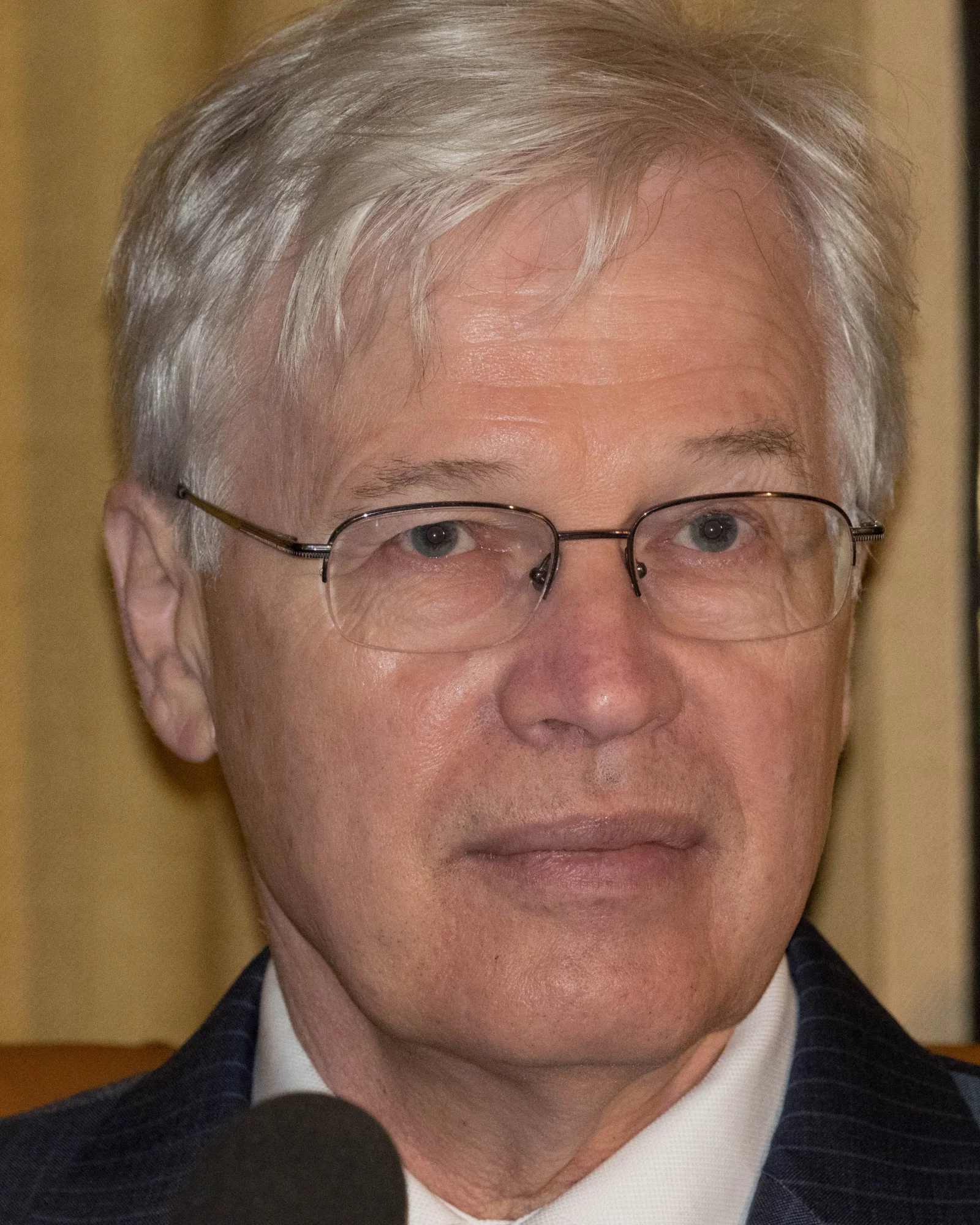 Bengt Holmström receiving the Nobel Prize in Economic Sciences at the Stockholm Concert Hall, December 2016.